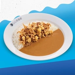 ข้าวแกงกะหรี่หนวดปลาหมึกชุบเกล็ดขนมปังทอด