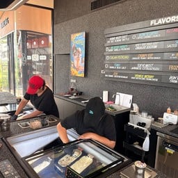 Guss Damn Good Khao Yai