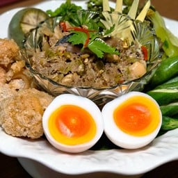 บ้านนอกเข้ากรุง Central World