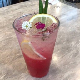 น้ำแดงมะนาวโซดา