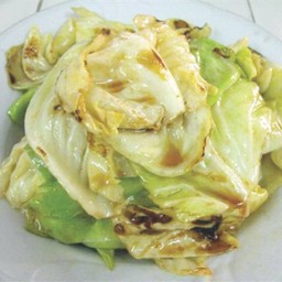 กะหล่ำปลีผัดน้ำปลา