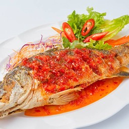 ปลากะพงทอดสามรส