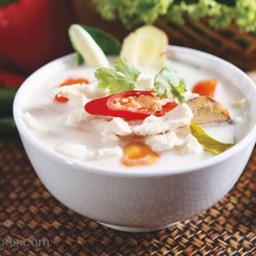 ต้มข่าไก่