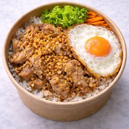 ข้าวกระเทียม