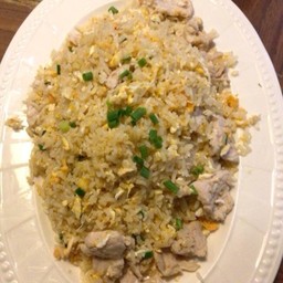 ข้าวผัดหมู (L)