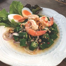 ยำกระเจี๊ยบกุ้งสด