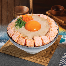 ข้าวหน้าคานิมิโซะแซลมอนเบิร์นไฟไข่ดอง