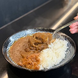 ข้างแกงกะหรี่เนื้อวากิว