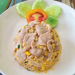 ข้าวผัดหมูนุ่ม