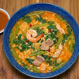 สุกี้น้ำซุปต้มยำน้ำข้น