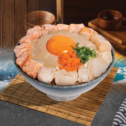 ข้าวหน้าคานิมิโซะแซลมอนโฮตาเตะไข่ดอง