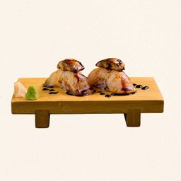 ซูชิหอยเชลล์และฟัวกราส์