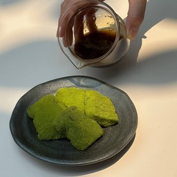 (มัทฉะ วาราบิ)