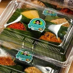 ข้าวเหนียวมูนแม่บุญล้อม