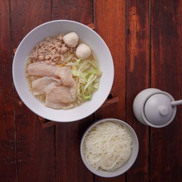 ก๋วยเตี๋ยวน้ำใส