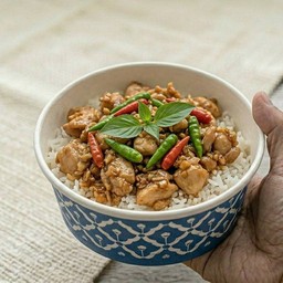 ไก่กระเทียม