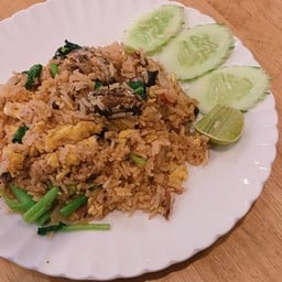 ข้าวผัดปลากระป๋อง