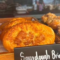 ✔Sourdough brioche sausage ไส้กรอก