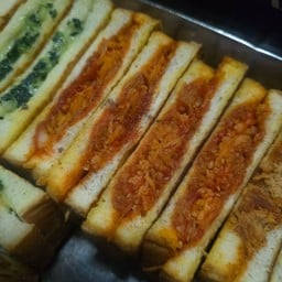 แซนด์วิชย่าง ปิ้งแล้วงับ