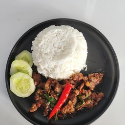 กะเพราเนื้อ