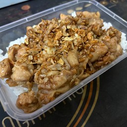 ข้าวผัดกระเทียม