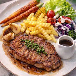 [อร่อยซ่ากับโค้ก] สเต็กหมูสันนอก พริกไทยดำ +  โค้ก ออริจินัล (กระป๋อง)