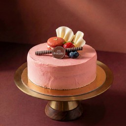 Strawberry cake.