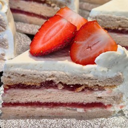 earlgrey strawberry shortcake