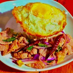 ข้าวน้ำตก ไก่