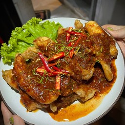 ฉู่ฉี่ปลาทอด( แนะนำ )