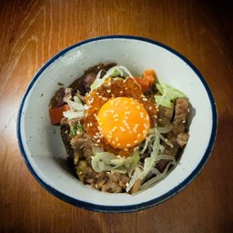 F13 - ข้าวหน้าเนื้อตุ๋น Stewed Beef Don