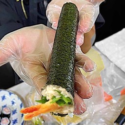 มากิยาวไส้กุ้งทอด