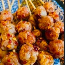 ลูกชิ้นเนื้อปิ้ง