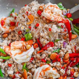 ยำวุ้นเส้นโบราณ