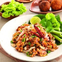 แหนมคลุก