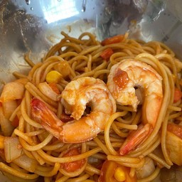 สปาเก็ตตี้น้ำแดงกุ้ง