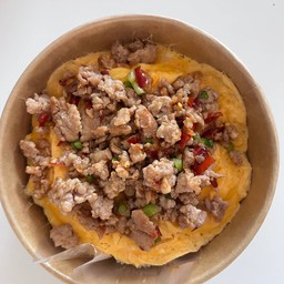 ข้าวไข่ข้นหมูสับผัดพริกกระเทียม