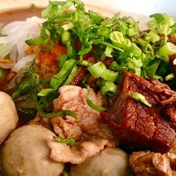 ก๋วยเตี๋ยวเรือเนื้อ