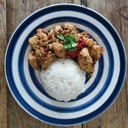ข้าวหน้ากุ้งทอดผัดพริกเกลือ Shrimp with chili and salt