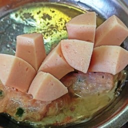 ล้านหมูทอดต้าวอ้วนนน