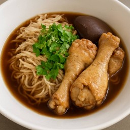 เกาเหลาไก่ตุ๋นรวมเครื่อง