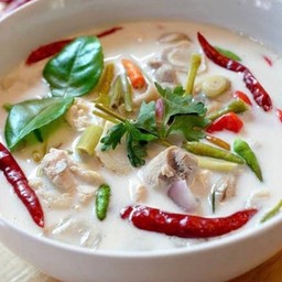 ต้มข่าไก่+ข้าวเปล่า