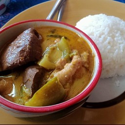 ข้าว + เเกงเขียวหวานไก่