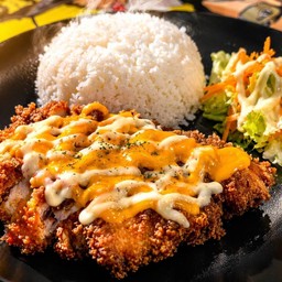 ข้าวไก่กรอบซอสมายองชีส