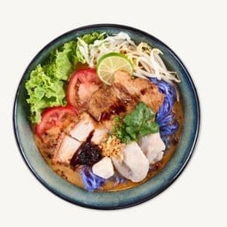 [ก๋วยเตี๋ยวอัญชัญ] ก๋วยเตี๋ยวต้มยำพริกคั่ว (M)