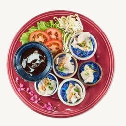 [ก๋วยเตี๋ยวอัญชัญ] หมี่กะทิ