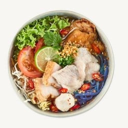 [ก๋วยเตี๋ยวอัญชัญ] ก๋วยเตี๋ยวต้มยำโบราณ (M)