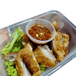 ไก่กรอบ น้ำจิ้มแจ่ว