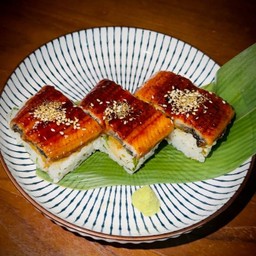 C05 - โรลอูนางิ Autumn Flavor Unagi Roll