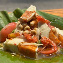 ส้มตำไทยไข่เค็ม
